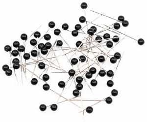 Schwarze Stecknadeln